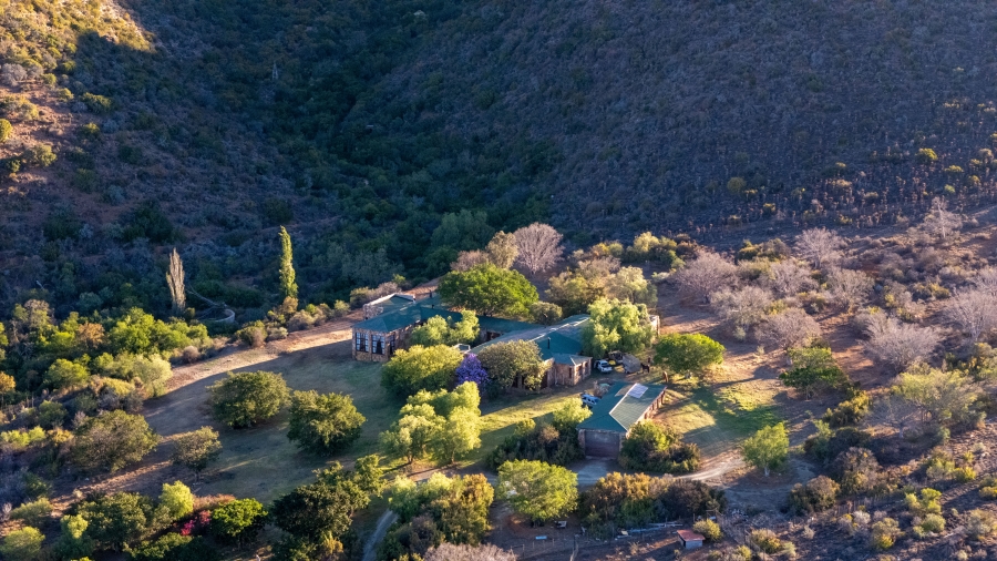 5 Bedroom Property for Sale in Uitenhage Rural Eastern Cape